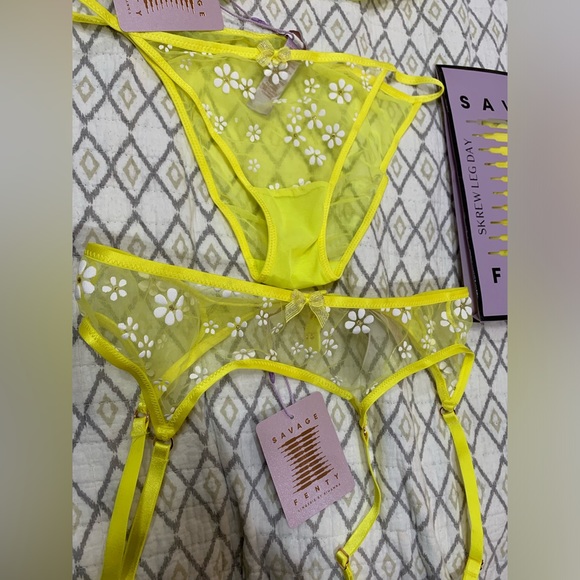 NWT Savage X Fenty Set - Picture 5 of 6